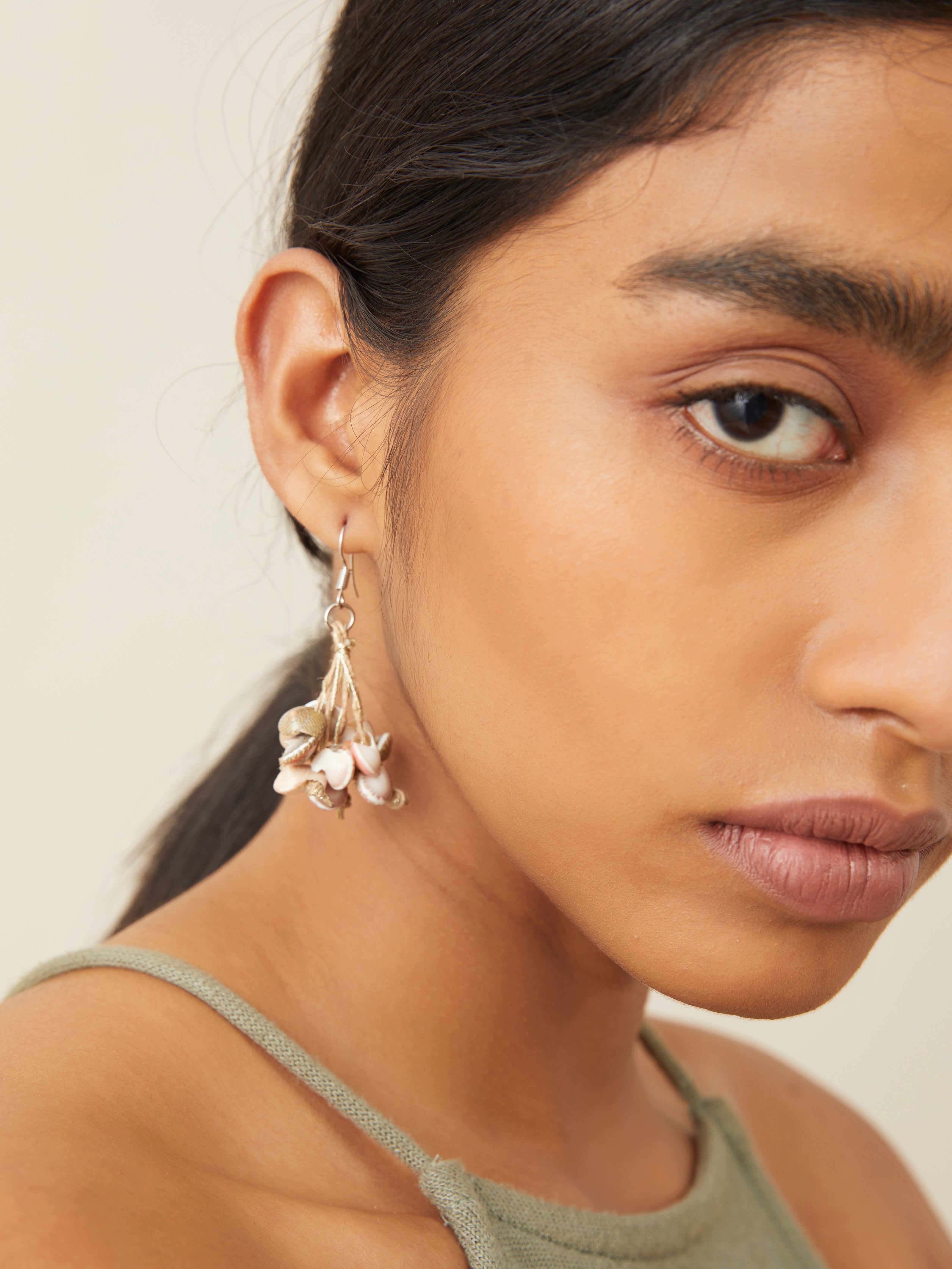 WHE Jute Shell Earring