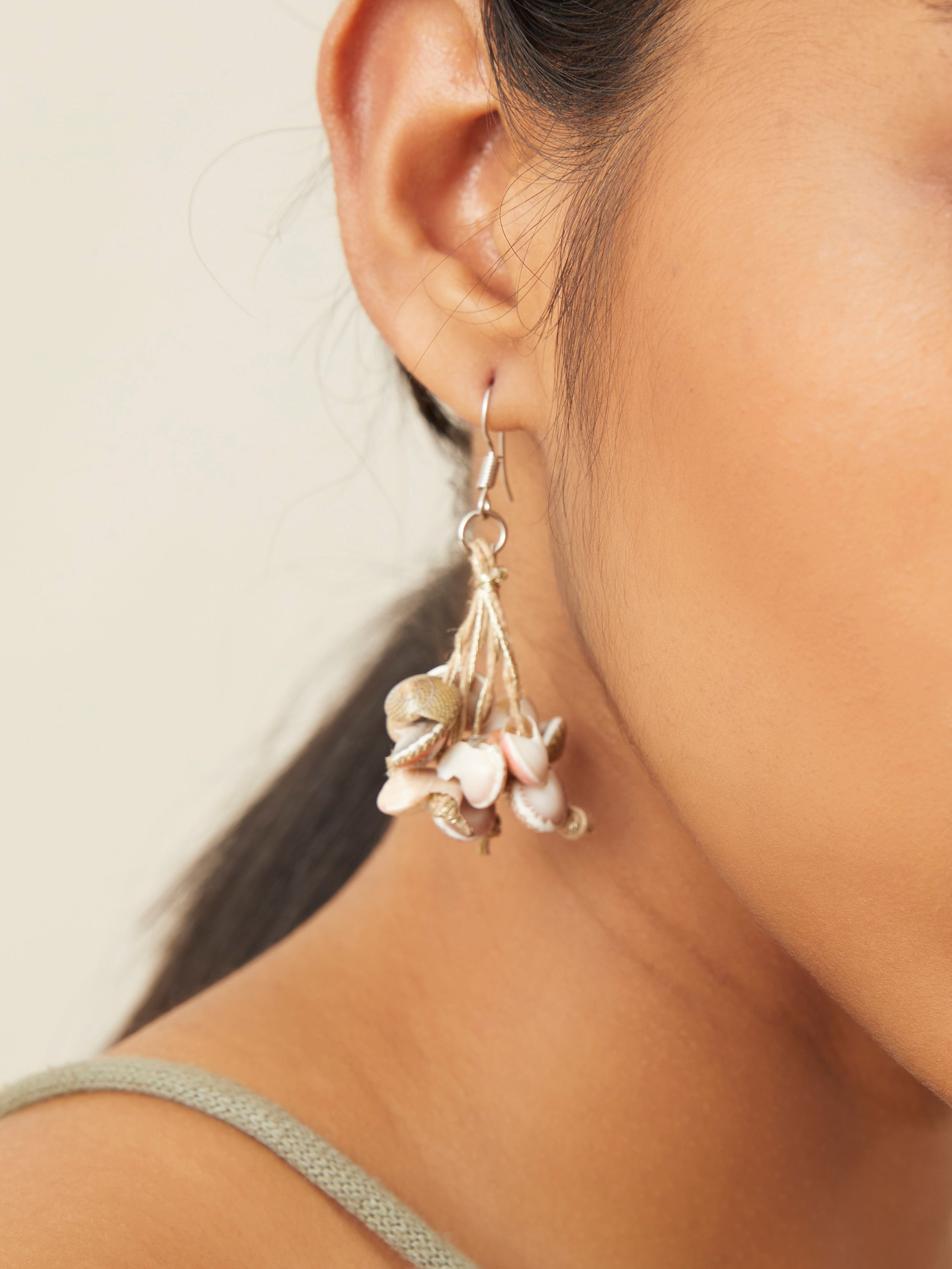 WHE Jute Shell Earring