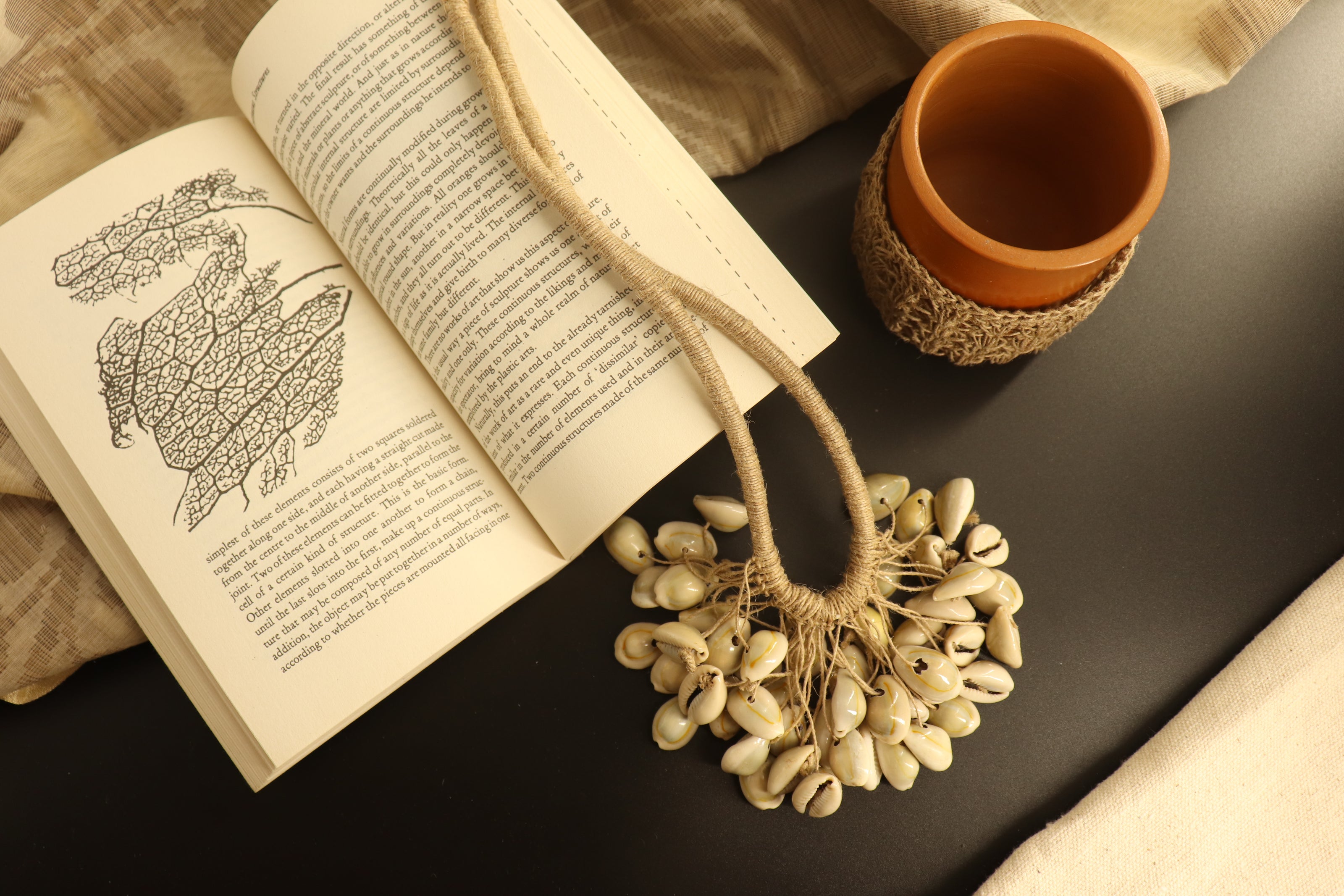 WHE Trendy Jute And Cowry Necklace