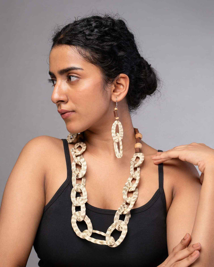 WHE Sabai Grass Handweaving Loop Necklace