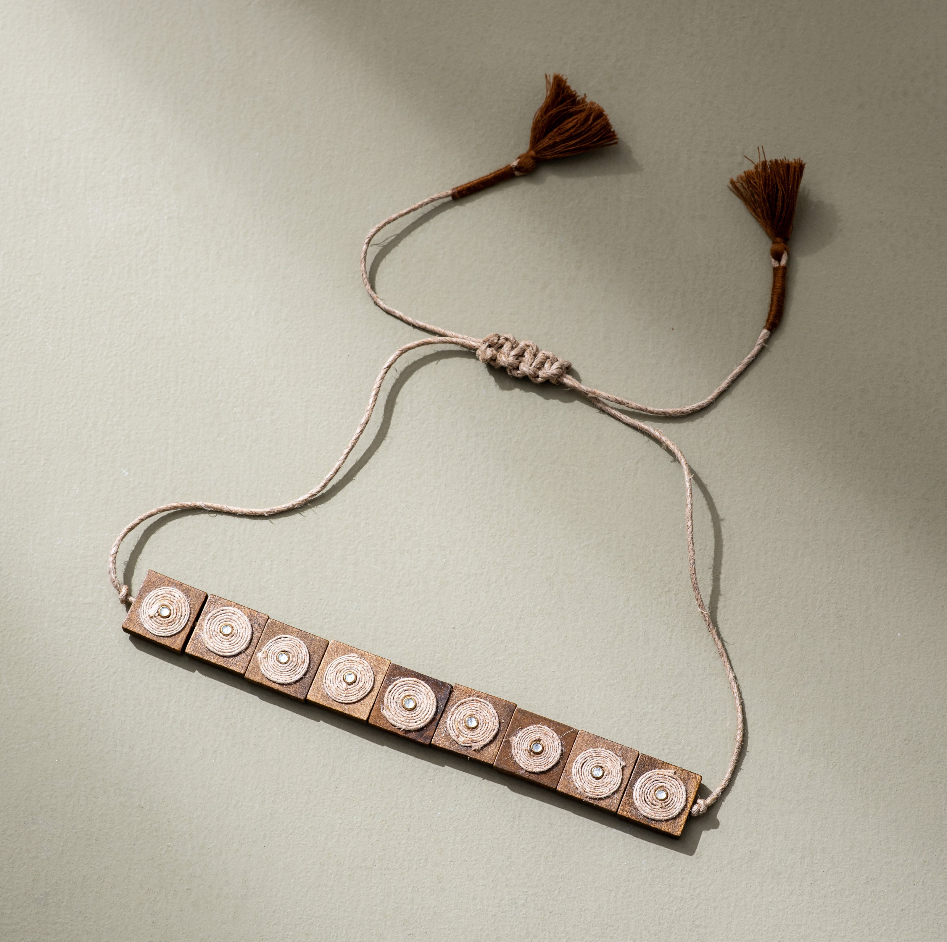 WHE Square Wooden Block Jute Choker